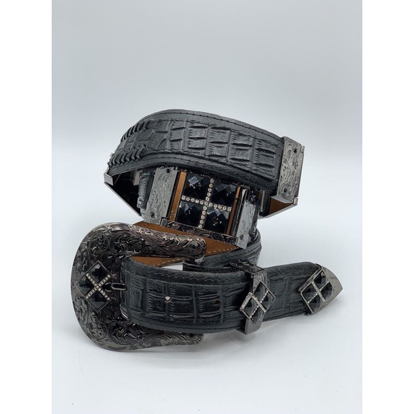 Vintage Donaldo Women's Size 36 Black Leather Tooled Embellished Western Belt - Picture 1 of 11